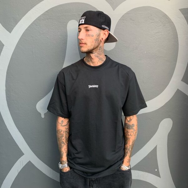Camiseta Your Face Oversized
