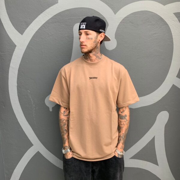 Camiseta Your Face Oversized
