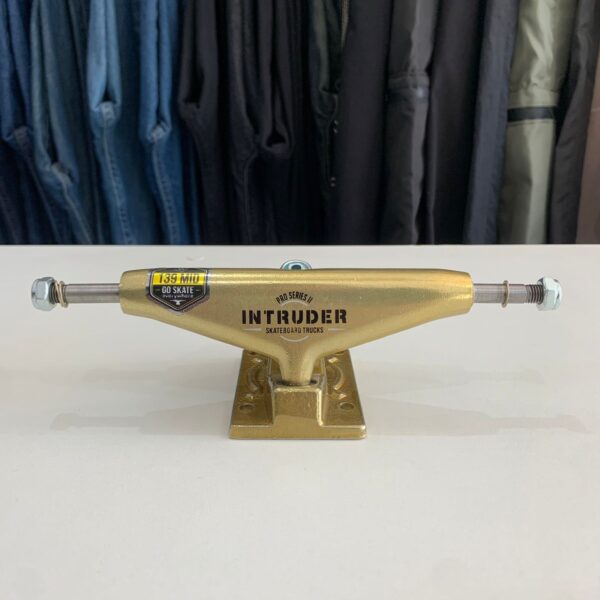 WhatsApp Image 2025-08-28 at 15.41.13 (1) Truck Intruder Pro Series II 139mm Mid