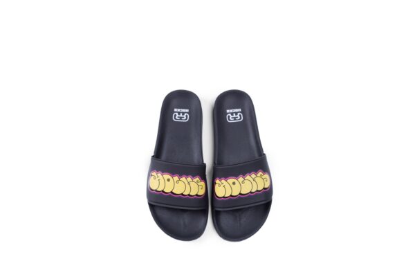 Chinelo Slide Hocks Bombing