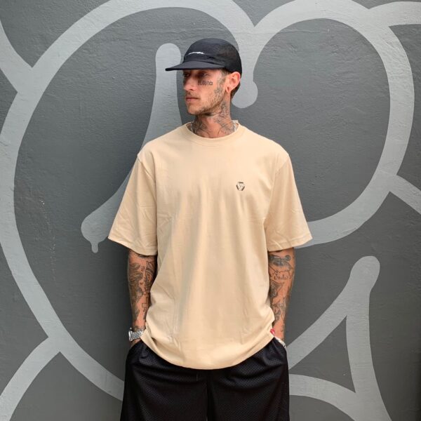 Camiseta Your Face Oversized