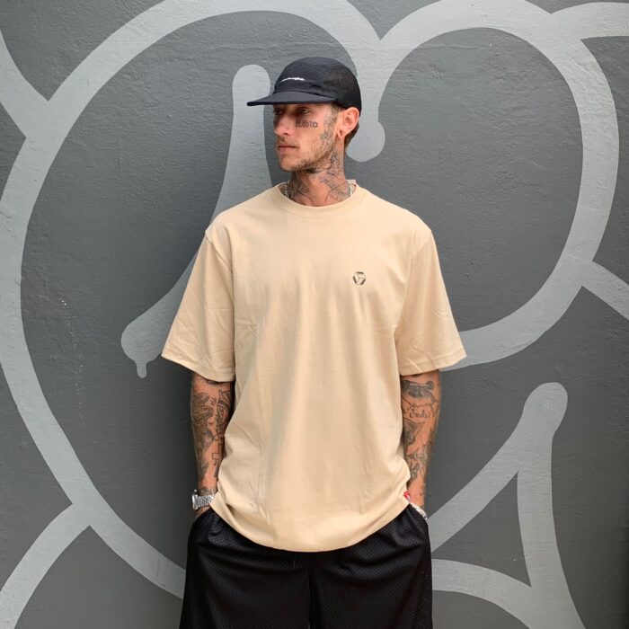 Camiseta Your Face Oversized