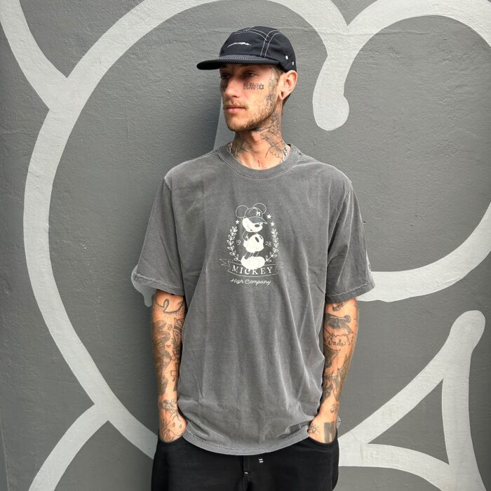 WhatsApp Image 2026-08-05 at 10.54.28 (3) Camiseta High X Disney Mickey
