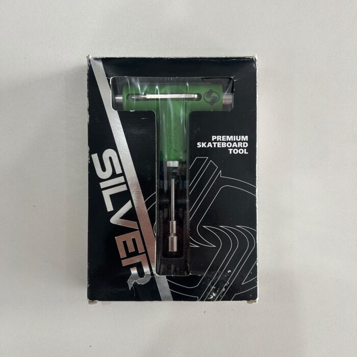 WhatsApp Image 2026-08-20 at 17.07.25 Chave de Skate Silver Tool Premium Green